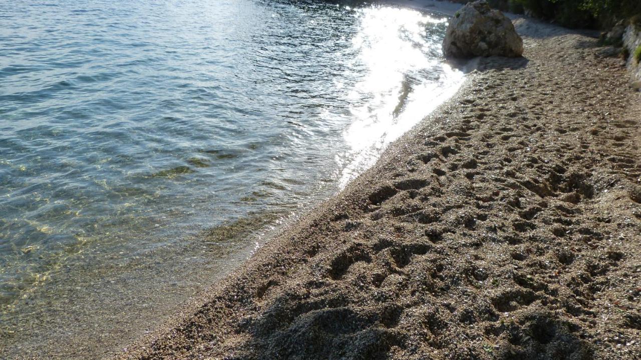 Beach Front Apartments Balica Rat Omiš Exteriör bild