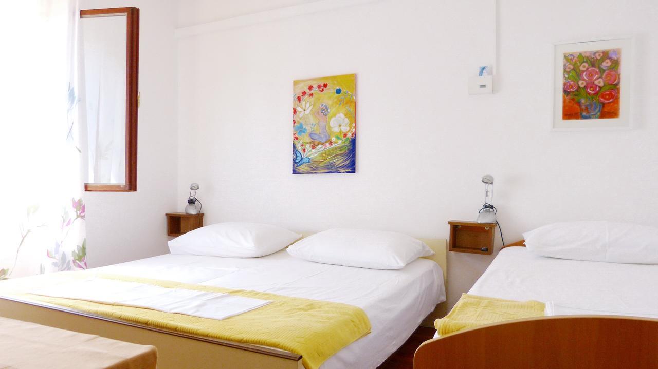 Beach Front Apartments Balica Rat Omiš Exteriör bild