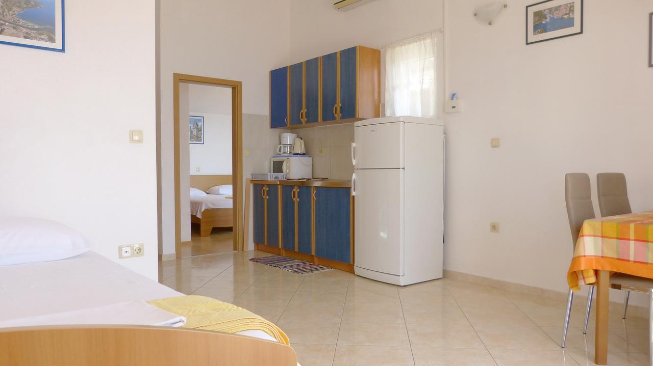 Beach Front Apartments Balica Rat Omiš Exteriör bild